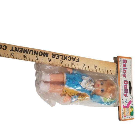 Vintage Doll Rainy Dolly in Packaging Hong Kong Vinyl Freckles Blue Eyes Retro - Picture 9 of 9